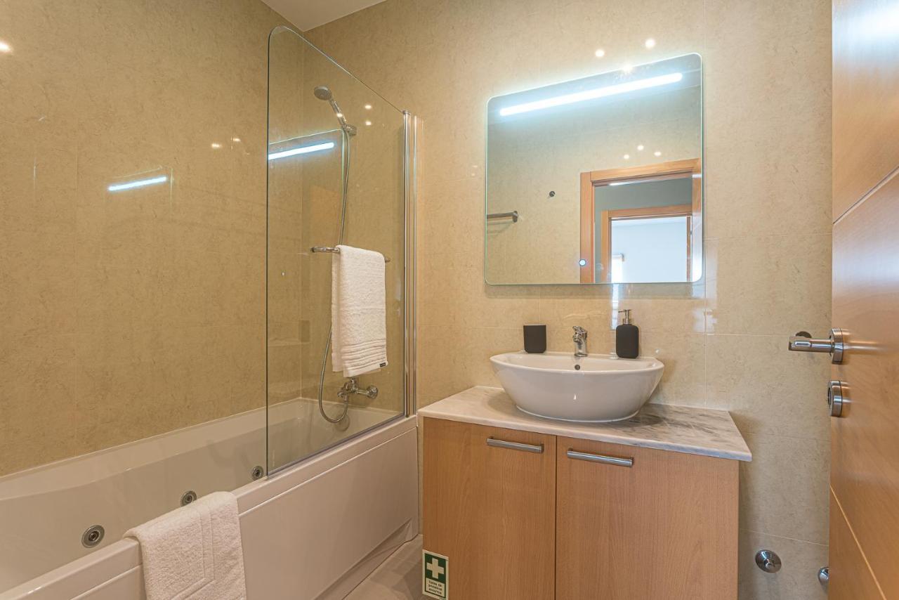 Apartamento T3 Mar Azul Apartment Назаре Екстериор снимка